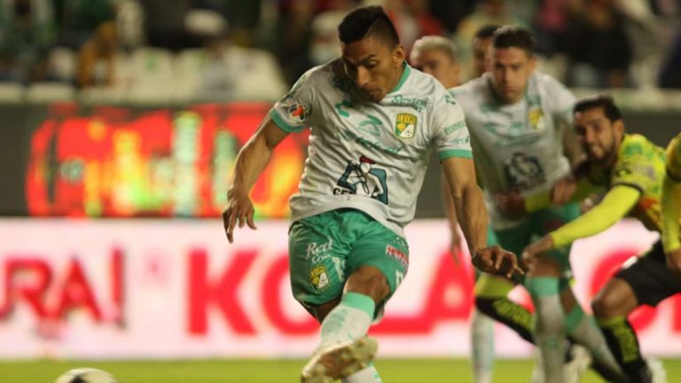 Ángel Mena, viajó ¿podrá jugar? Ángel Mena, viajó ¿podrá jugar?