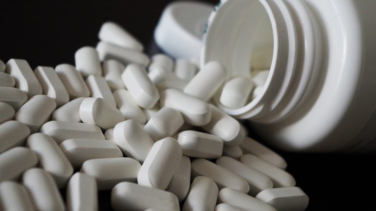Hospitales del estado tienen el doble de medicamentos