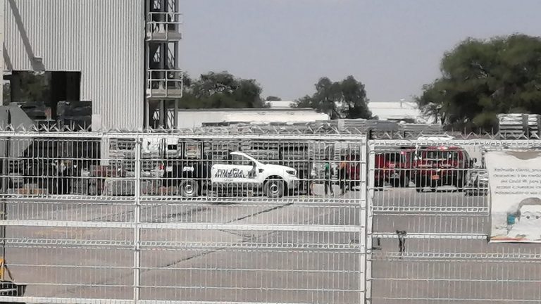 Cae a revolvedora