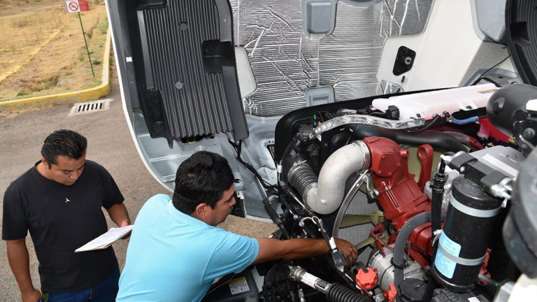 Capacitan a operadores
