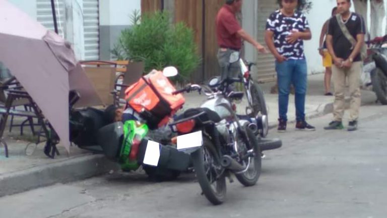 Balean a motociclista Balean a motociclista