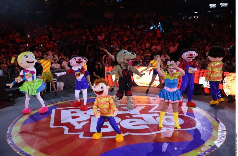 Festejan Bely y Beto a los peques