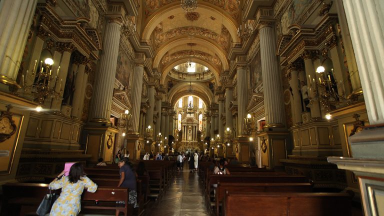 Iglesia llama a no salir de casa y a orar por la paz ante la violencia en Guanajuato