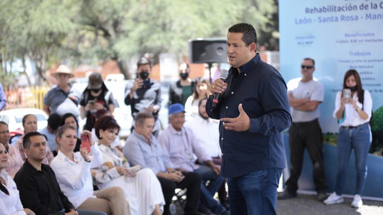 Acercan empleos a jóvenes Acercan empleos a jóvenes