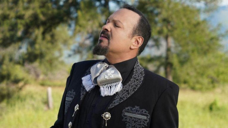 Pepe Aguilar lanza hoy su nuevo disco “A la medida”