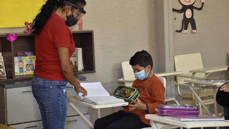 Festejan 18 mil ‘profes’ su día
