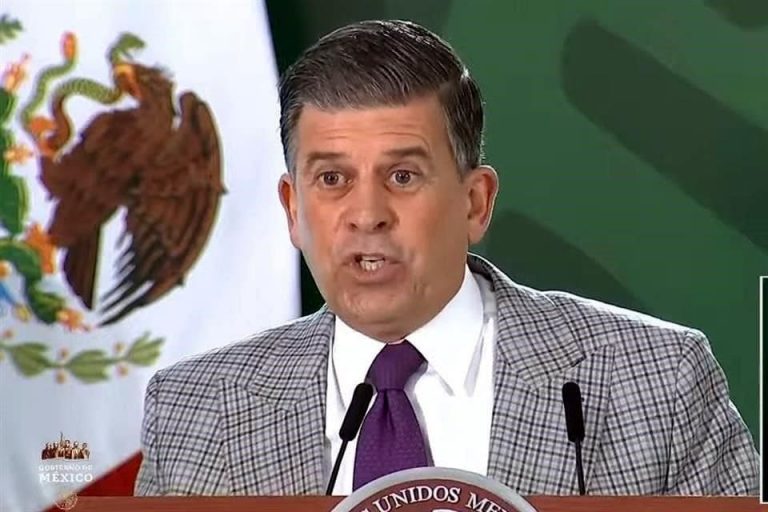 Ofrece AMLO investigar negocios de Sheffield
