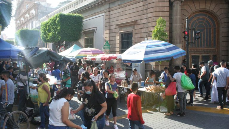 Abarrotan el centro Abarrotan el centro