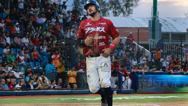 Bravos visitan a los Toros
