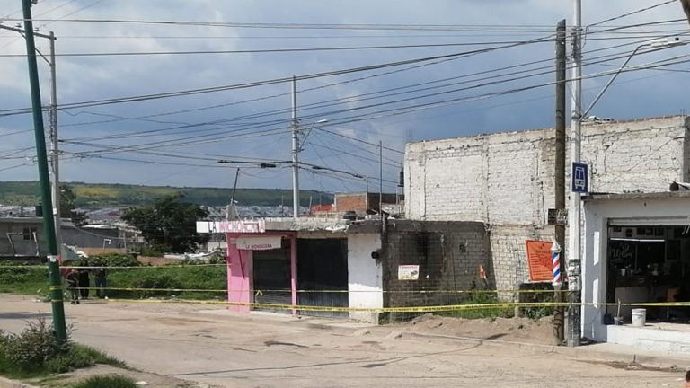 Acribillan a barbero