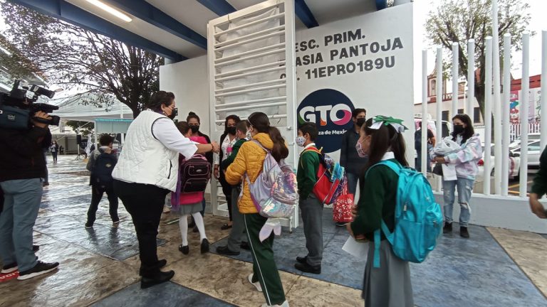 Todos a la escuela