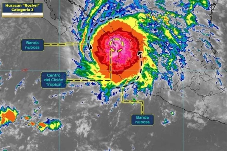 Toca tierra ‘Roslyn’ en Nayarit