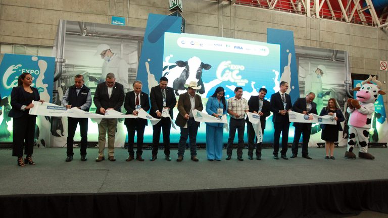 Celebran 3ª edición de Expo Lac