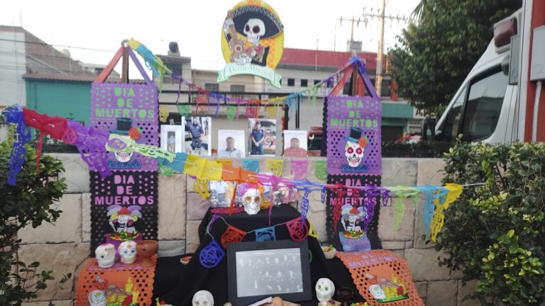 Dependencias alistan sus ofrendas de muertos