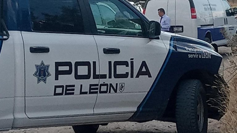 La encuentran con huellas de violencia
