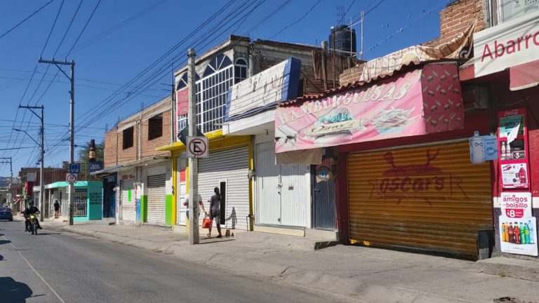 Desanimados los locatarios en Rivera de la Presa