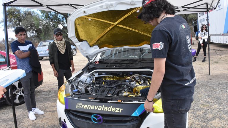Leoneses se preparan para carrera de 24 hrs Leoneses se preparan para carrera de 24 hrs