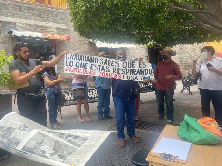 Protestan por la falta de acciones del gobierno frente al incendio