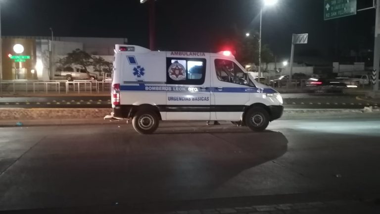 Quema a policía por intentar detenerlo