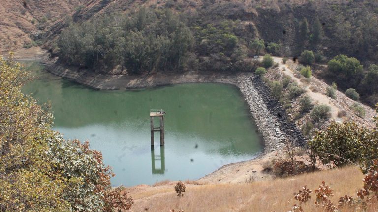 Presas dejan de abastecer de agua potable a la ciudad
