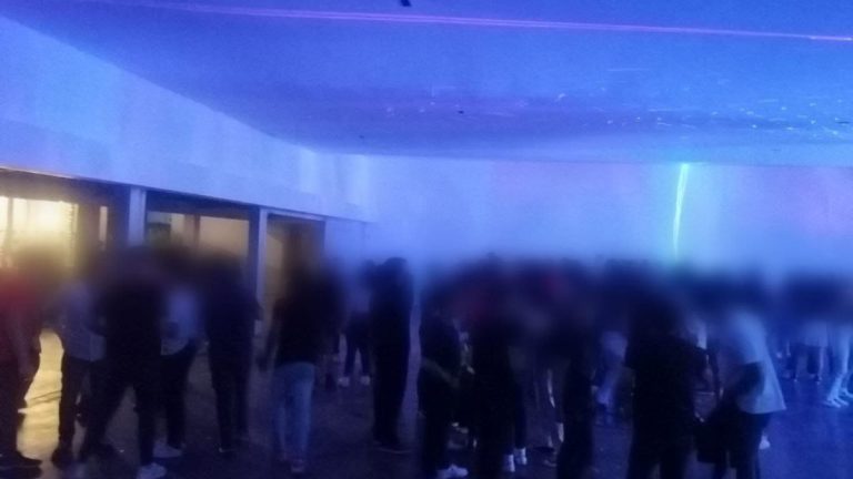 Clausuran evento clandestrino