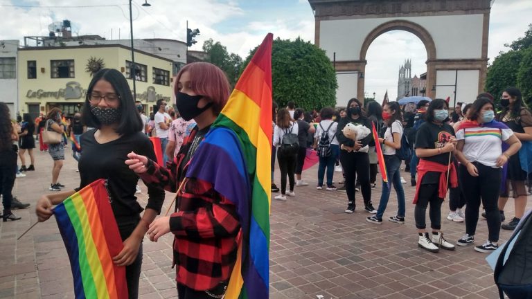 Urge capacitar funcionarios en materia de derechos humanos