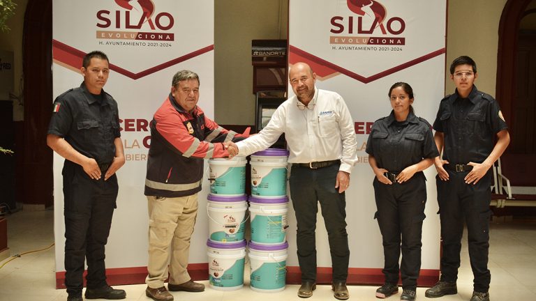 Deja la dirección de DCEA para contender por Rectoría