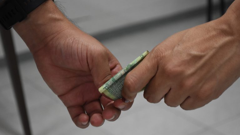 Casi el 40 % de los leoneses percibieron corrupción con elementos de la SSPL