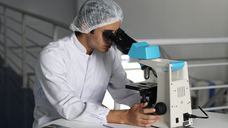 Combaten al Cáncer Cervicouterino