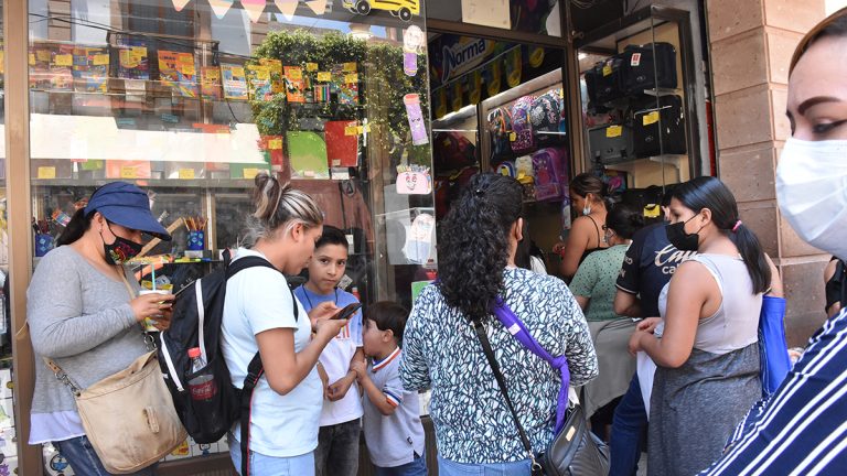 Pega la inflación en los útiles escolares
