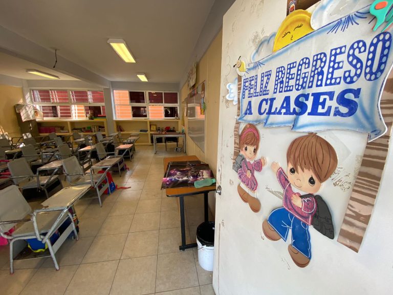 Al menos dos escuelas sufrieron de vandalismo en León