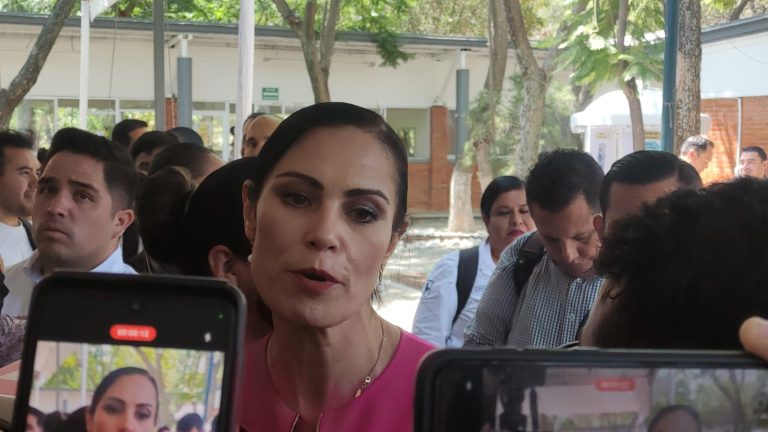 Seguirá asistiendo a mesas políticas