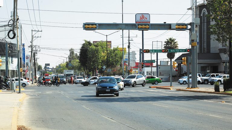 Meterán 180 mdp en semaforización Meterán 180 mdp en semaforización