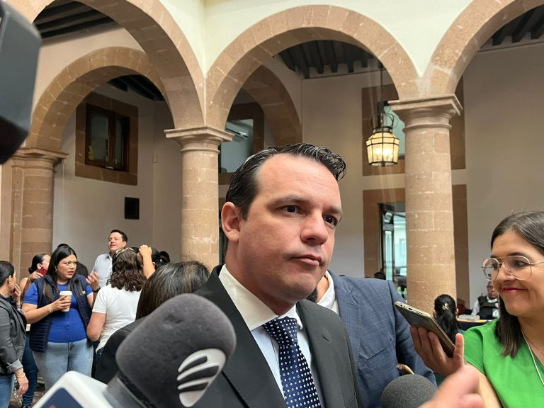 Candidatos son acompañados por elementos de la corporación de la SSPPC