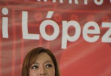 Se reúne con estudiantes del Tec