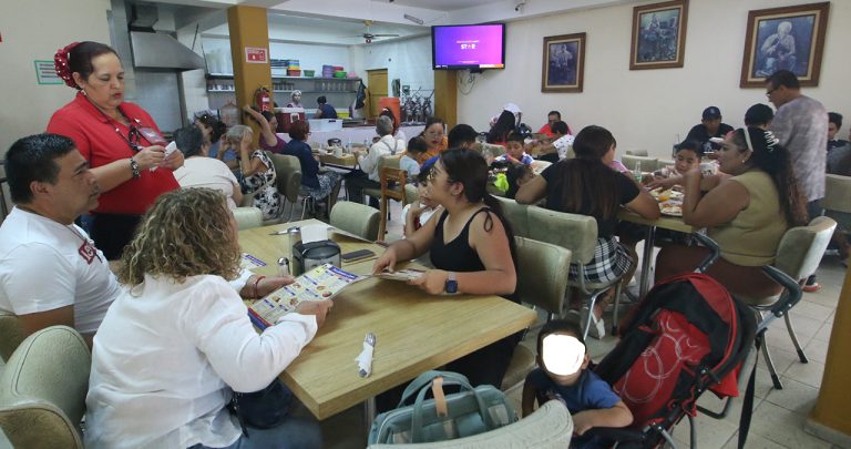 Abarrotan los restaurantes