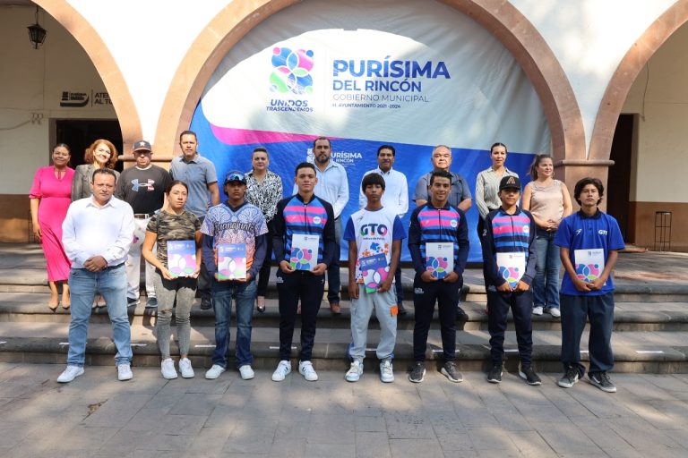 Reconocen y destacan a deportistas purisimenses