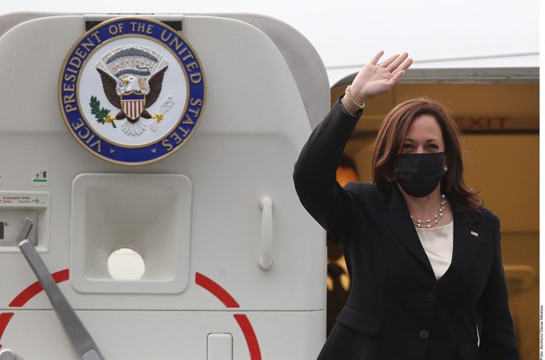 Llama Harris a frenar a Trump; ofrece ordenar frontera
