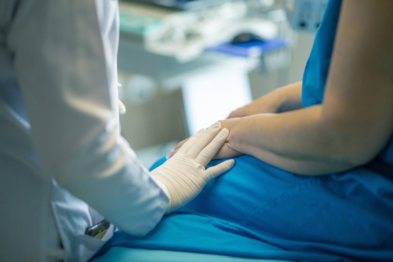 Cáncer cervicouterino le quita la vida a 50 leonesas al año