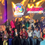 RECIBE_PREMIO_EL_ZOOLEÓN_(2)