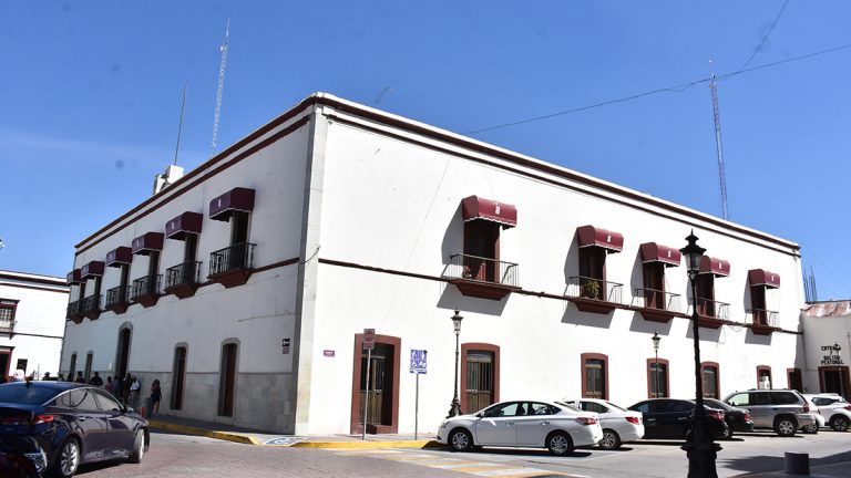 Por ética el alcalde debería solicitar licencia: regidora