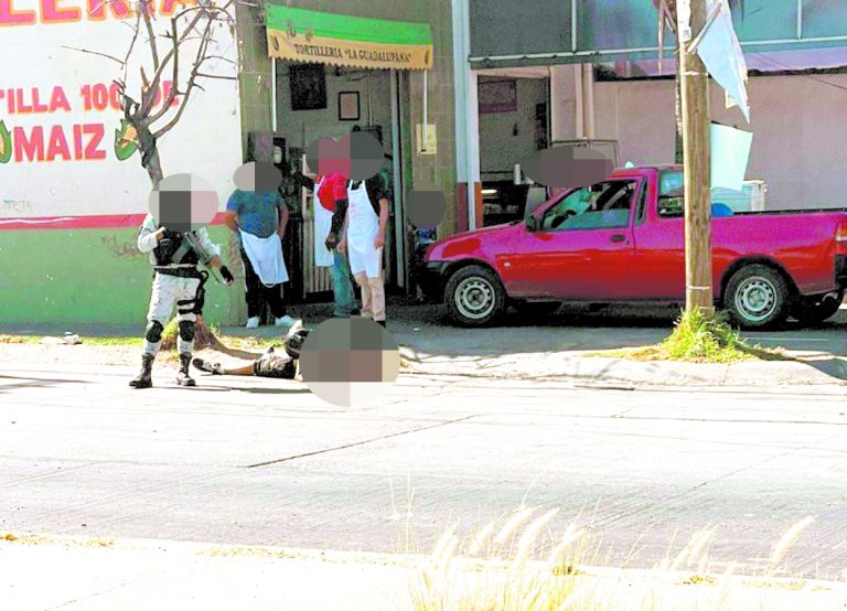 Atacan a dos motociclistas en Paseo de las Torres
