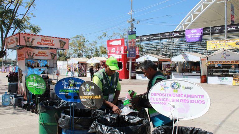 Instalan 500 tambos de basura Instalan 500 tambos de basura