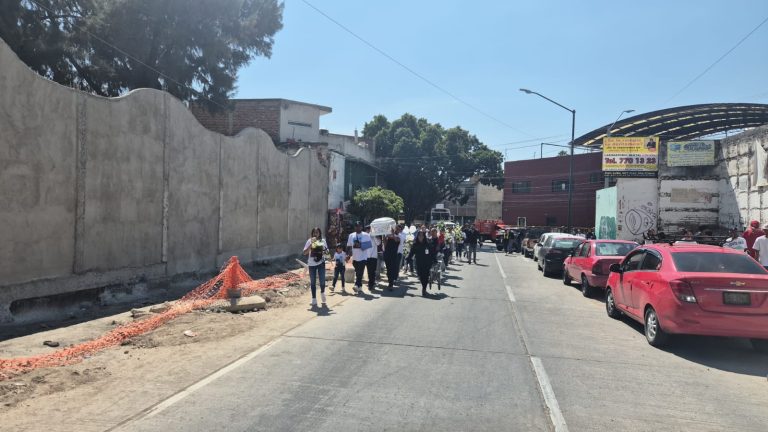 Sepultan a los tres menores y la joven de 18 años que fallecieron en volcadura sobre el Ecobulevar León – San Francisco del Rincón