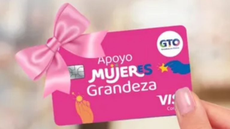 Alistan entrega de tarjetas rosas