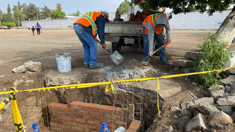 Realiza SAPAS limpieza de arroyo