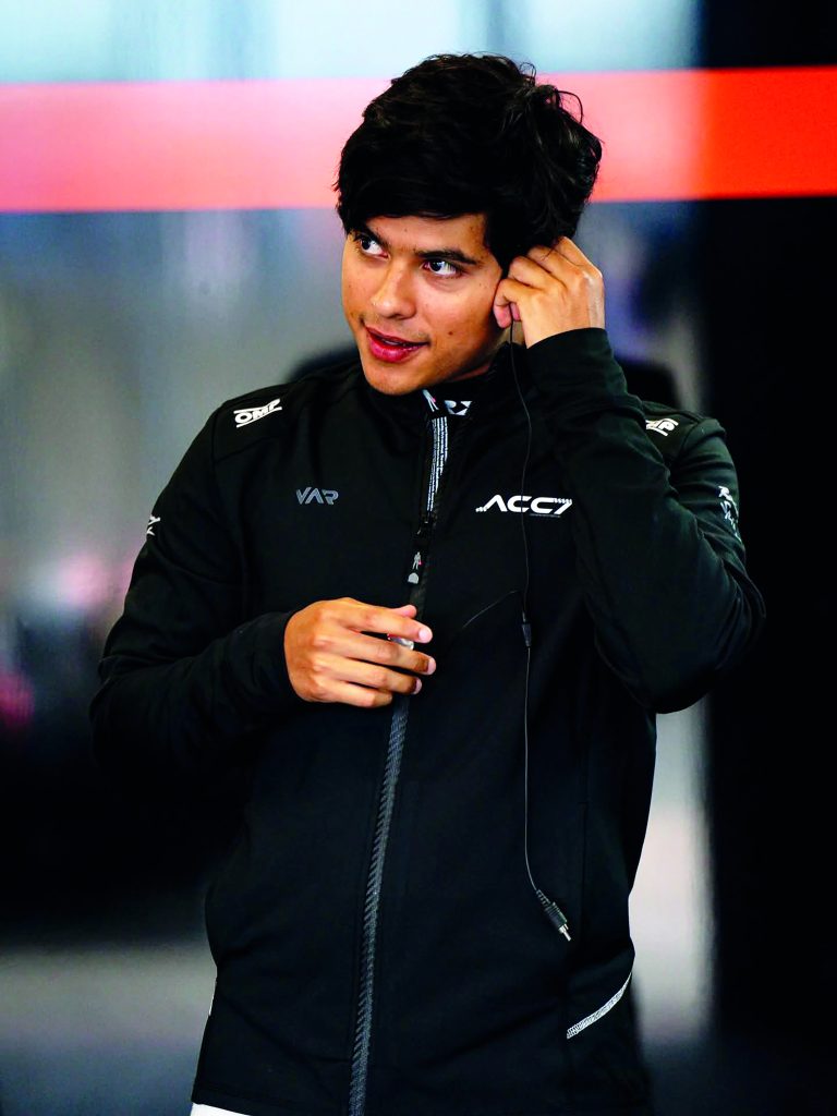 Rafael Villagómez suma punto en Silverstone