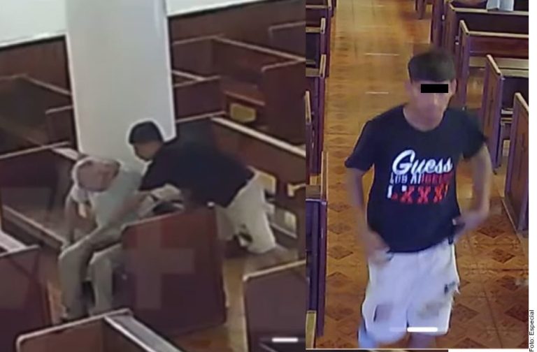 Le roban celular adentro de iglesia
