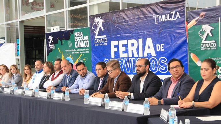 Alistan Séptima Feria de Servicios de Canaco León en zona de los outlets
