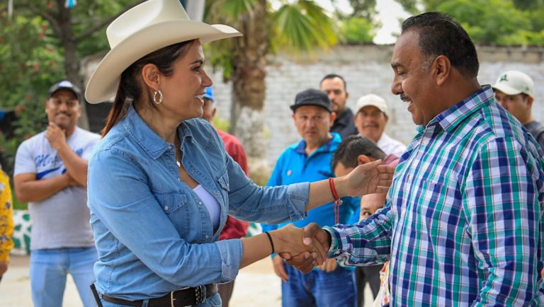 Ale garantiza que habrá agua en La Arcina